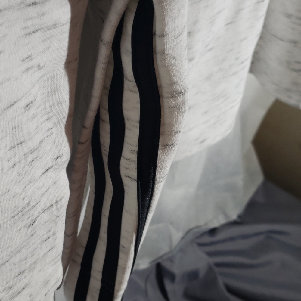 🎆 NWT Womens Adidas Hoodie - Picture 5 of 5